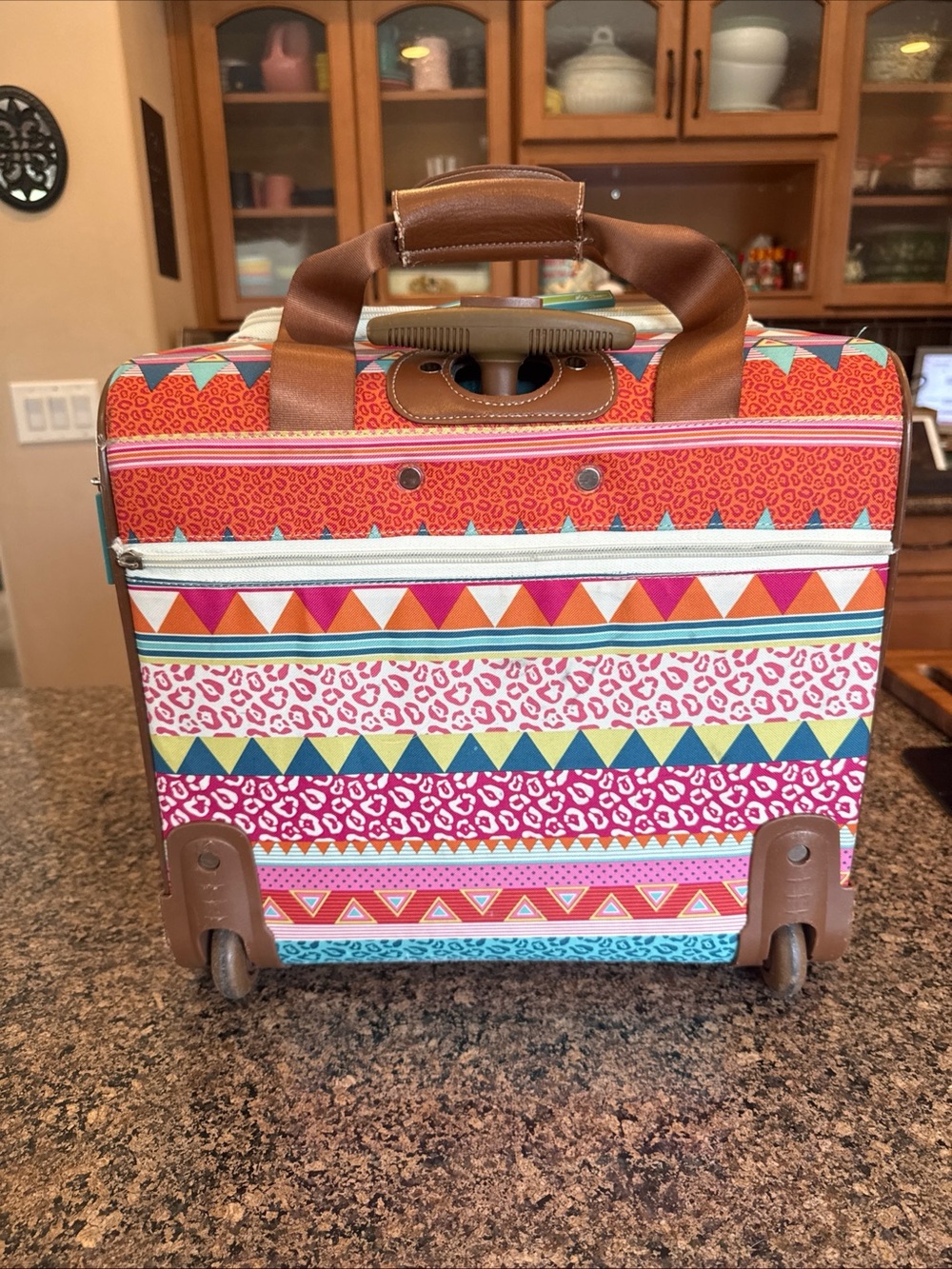 Lilly Bloom 15” Underseat travel rolling luggage carry on bag - Picture 3 of 16